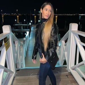 Meet your Posher, Lucy